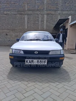 Toyota Corolla 1999 White