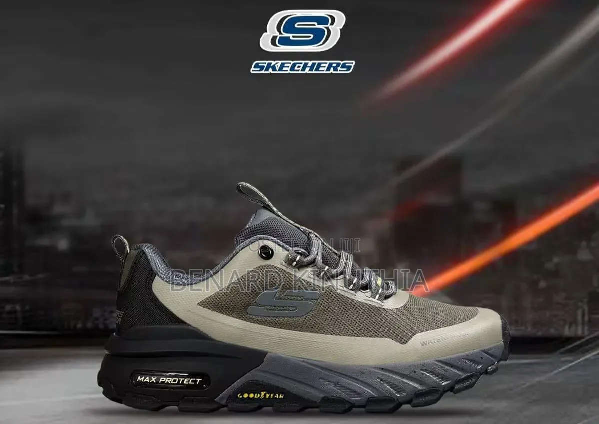 Sketchers Max Protect