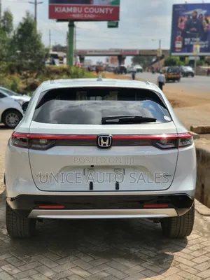 Honda Vezel 2021 White