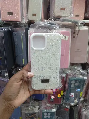 iPhone 15 Rhinestone Diamond Case