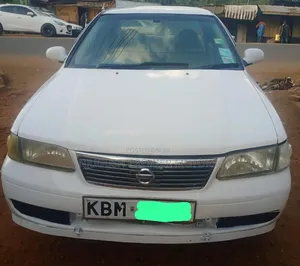 Nissan Sunny 2004 White