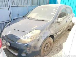 Renault Lutecia 2012 Gray