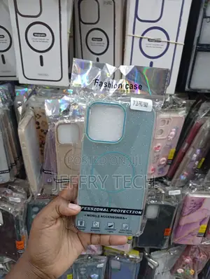 iPhone 16 Pro Max, Teal-Colored, Sparkly Glitter Smartphone Case