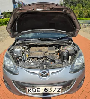 Mazda Demio 2015 Silver