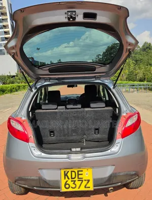 Mazda Demio 2015 Silver