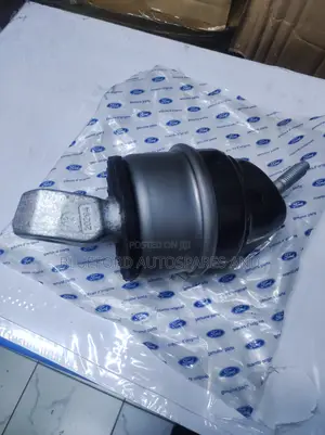 Engine Mount Ford Ranger T) Ford Everest