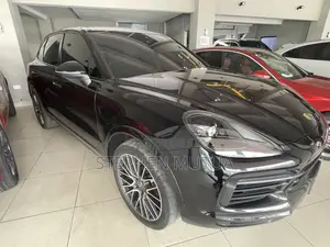 Porsche Cayenne S AWD 2019 Black