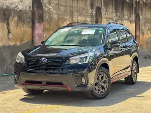 Subaru Forester Premium AWD 2019 Black