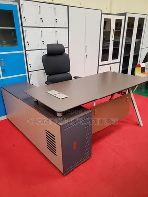 1.6m Executive Office Desk