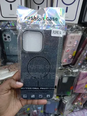 iPhone 15 Pro Max Sparkly Black Finish Cover