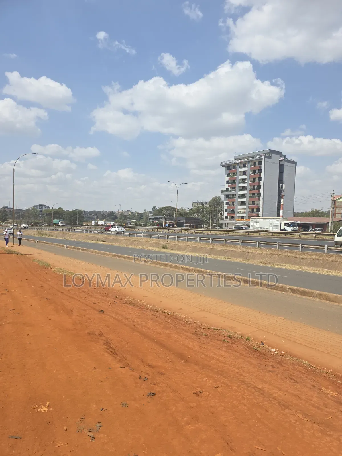 Distressed 100/100 Commercial Plot Touching Thika Super Highway.