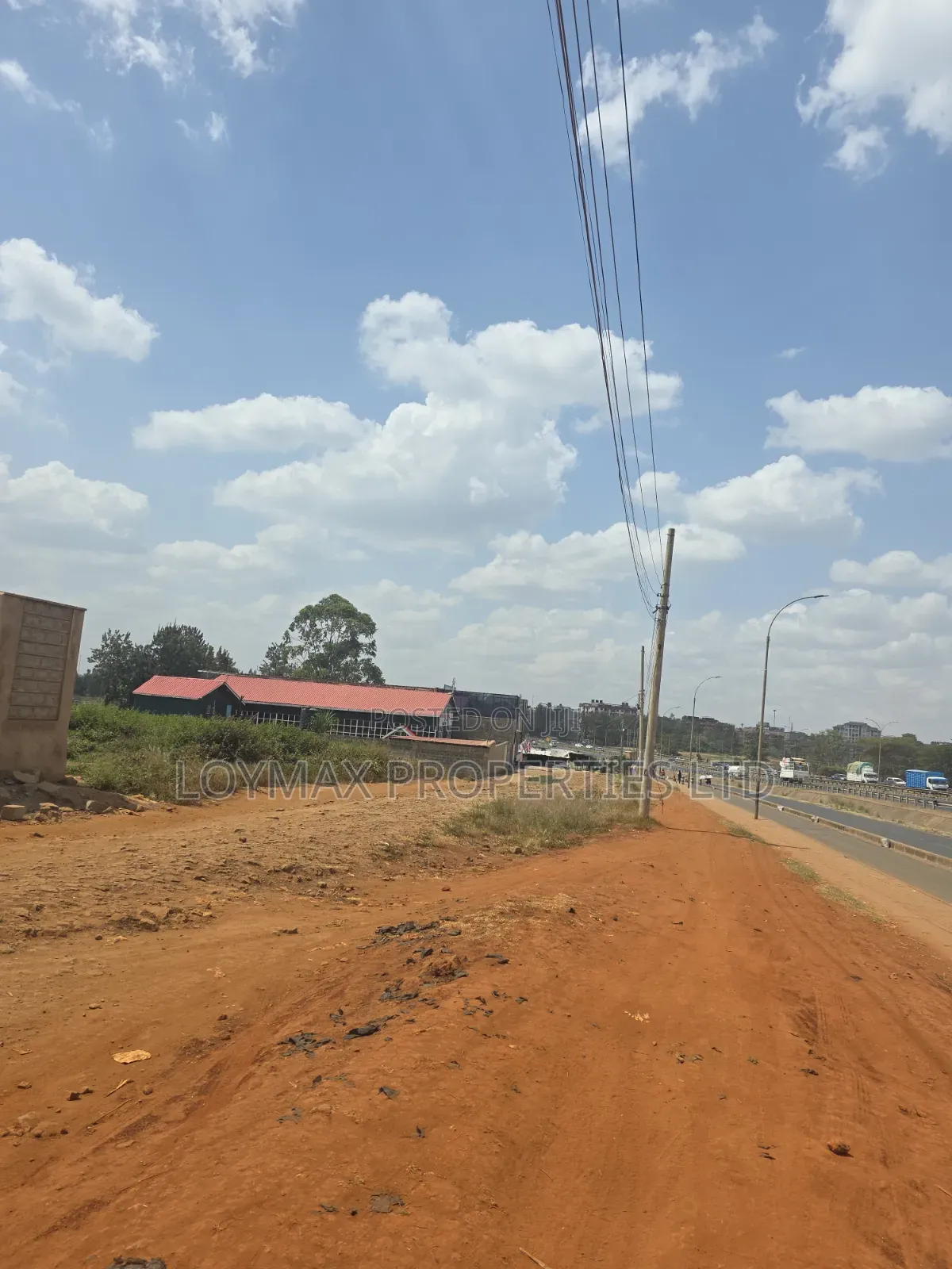 Distressed 100/100 Commercial Plot Touching Thika Super Highway.