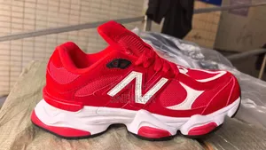 New Balance 960