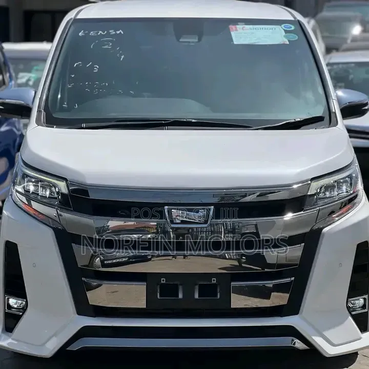 Toyota Noah 2019 White