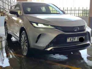 Toyota Harrier 2022 Silver