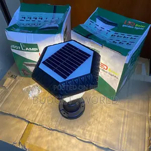 Decorative Solar Gate Pillar Light – RGB Outdoor Garden Lamp With Auto