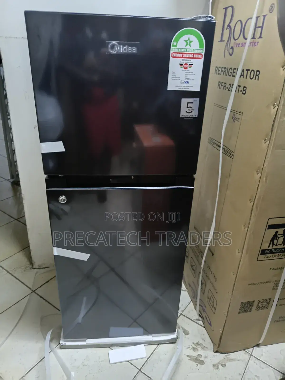Midea 187l Energy Saving Fridge With Top Freezer