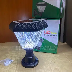 Energy-Saving Solar Gate Pillar Light – RGB Color Changing Outdoor Wal