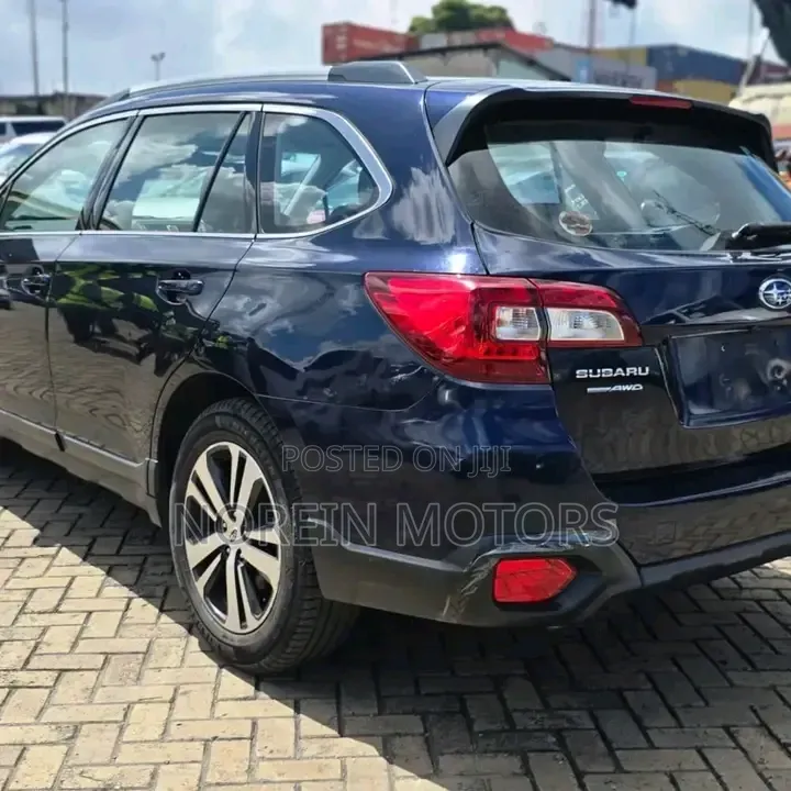 Subaru Outback 2019 Blue
