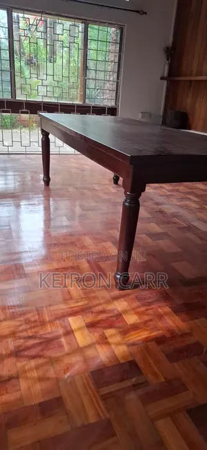 Dining Table, Mahogany, 8 Seater Without Chairs