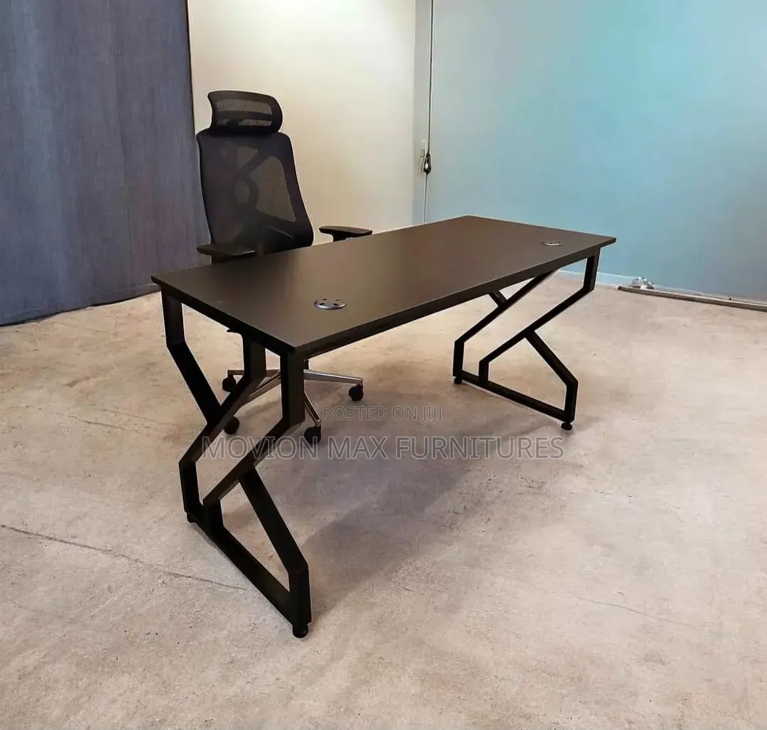 Black Office Desk Metallic Stand Office Table