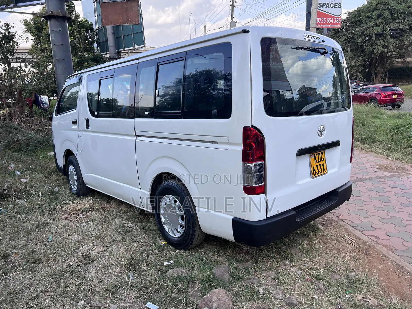 Toyota HiAce 2015 White