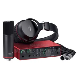 Focusrite Scarlett 2i2 Studio 4th Gen