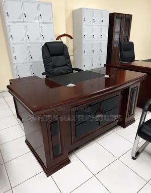 1.6m Executive Office Desk With Pedestal Drawers