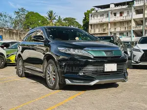 Toyota Harrier 2.0 2018 Black