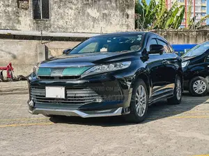 Toyota Harrier 2.0 2018 Black