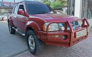 Nissan Hardbody 2008 Orange