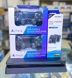 Ps4 Slim Chipped With Two Controllers and a Dual Charging Dock