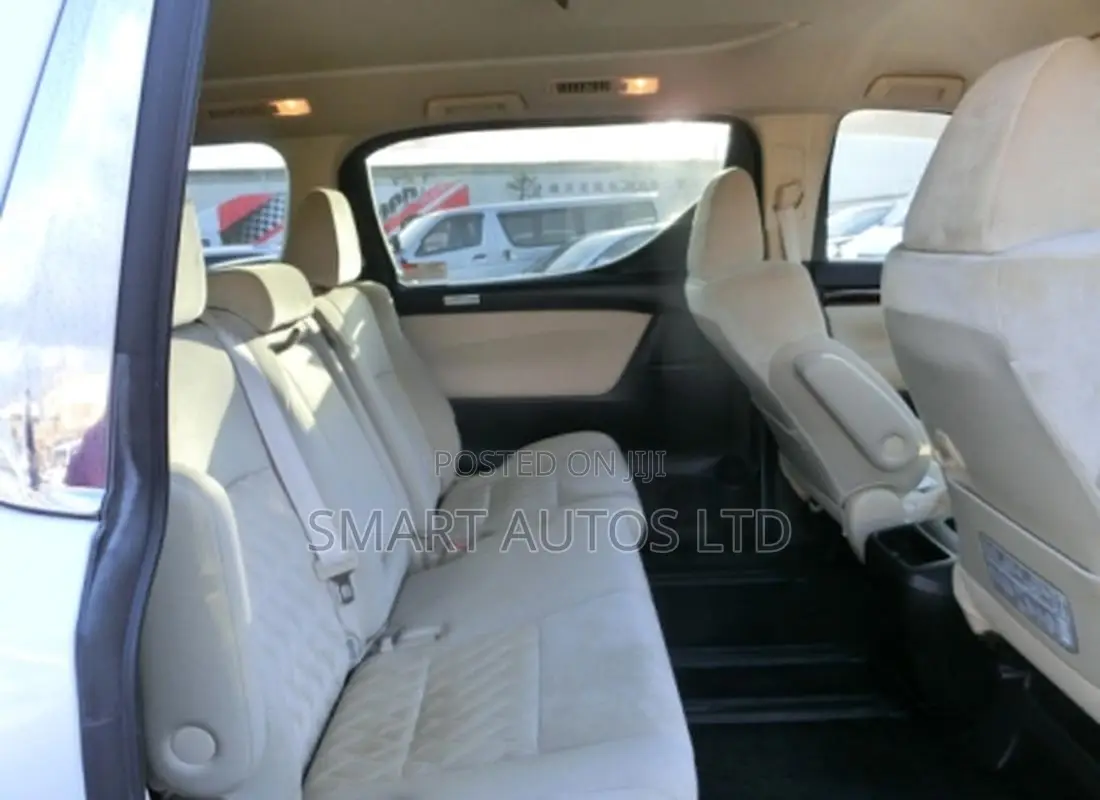 Toyota Vellfire 2018