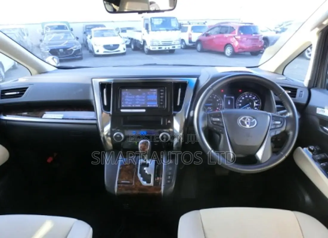 Toyota Vellfire 2018