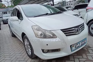 Toyota Auris 2010 White