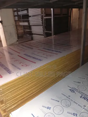 Daylight Strong Polycarbonates