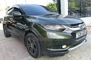 Honda Vezel 2017 Green