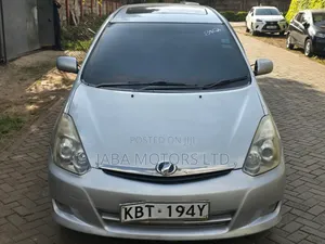 Toyota Wish 2005 Silver