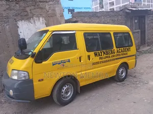 Nissan Vanette 2013 Yellow