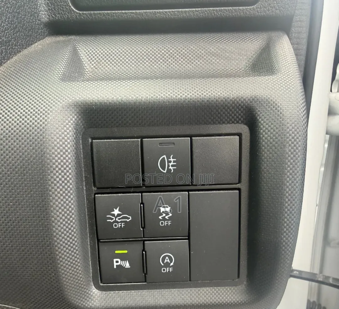 Toyota Raize 2019 White