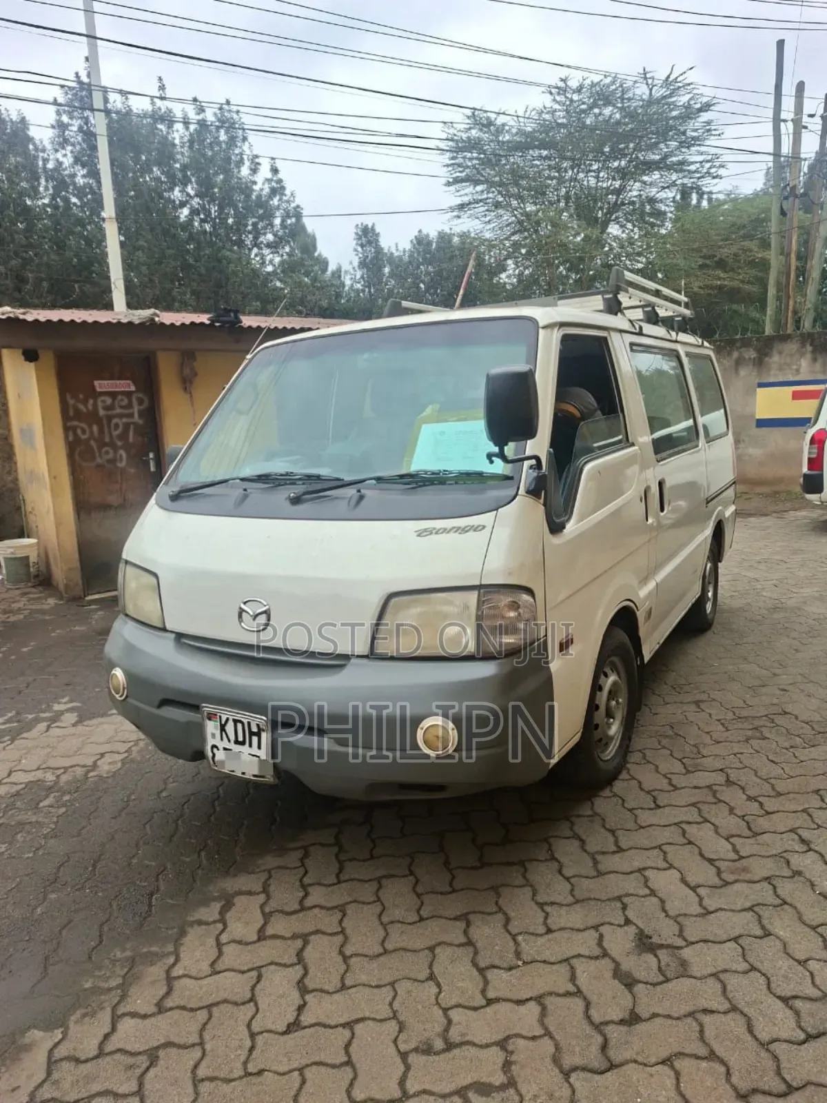 Mazda Bongo 2013 White