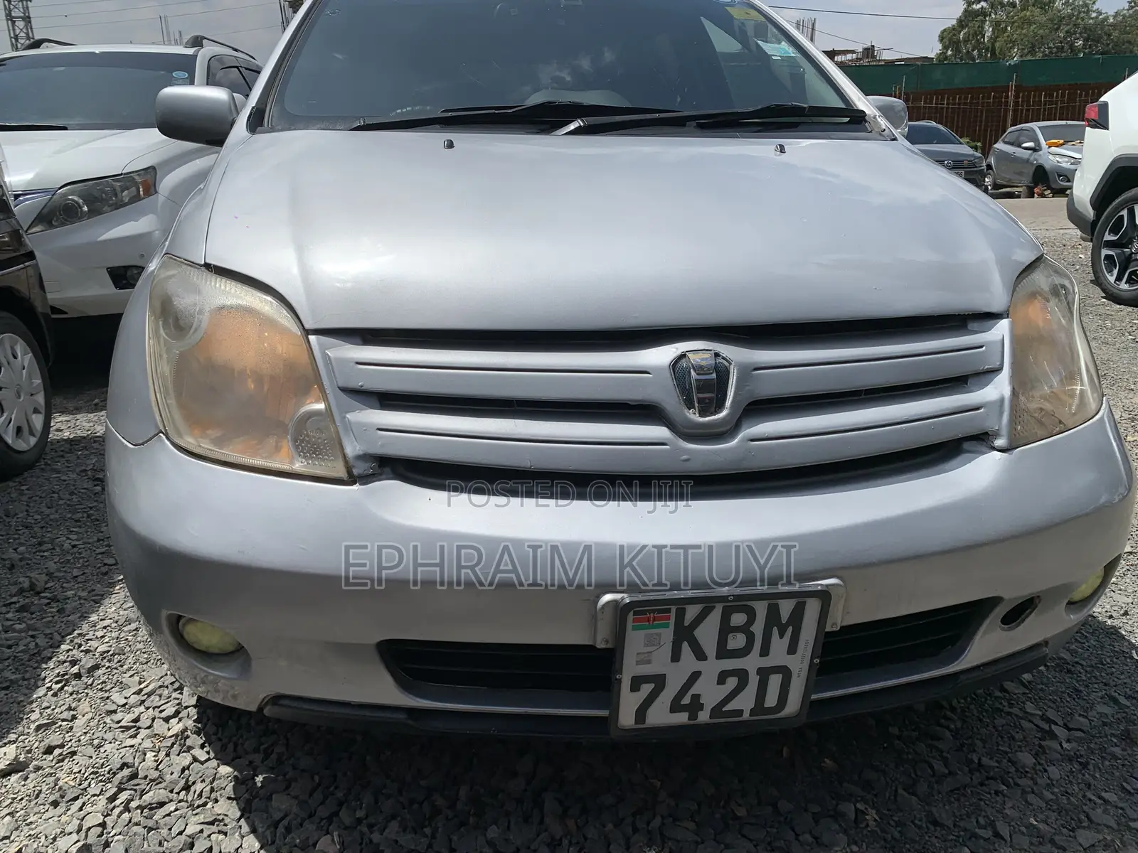 Toyota IST 2014 Silver