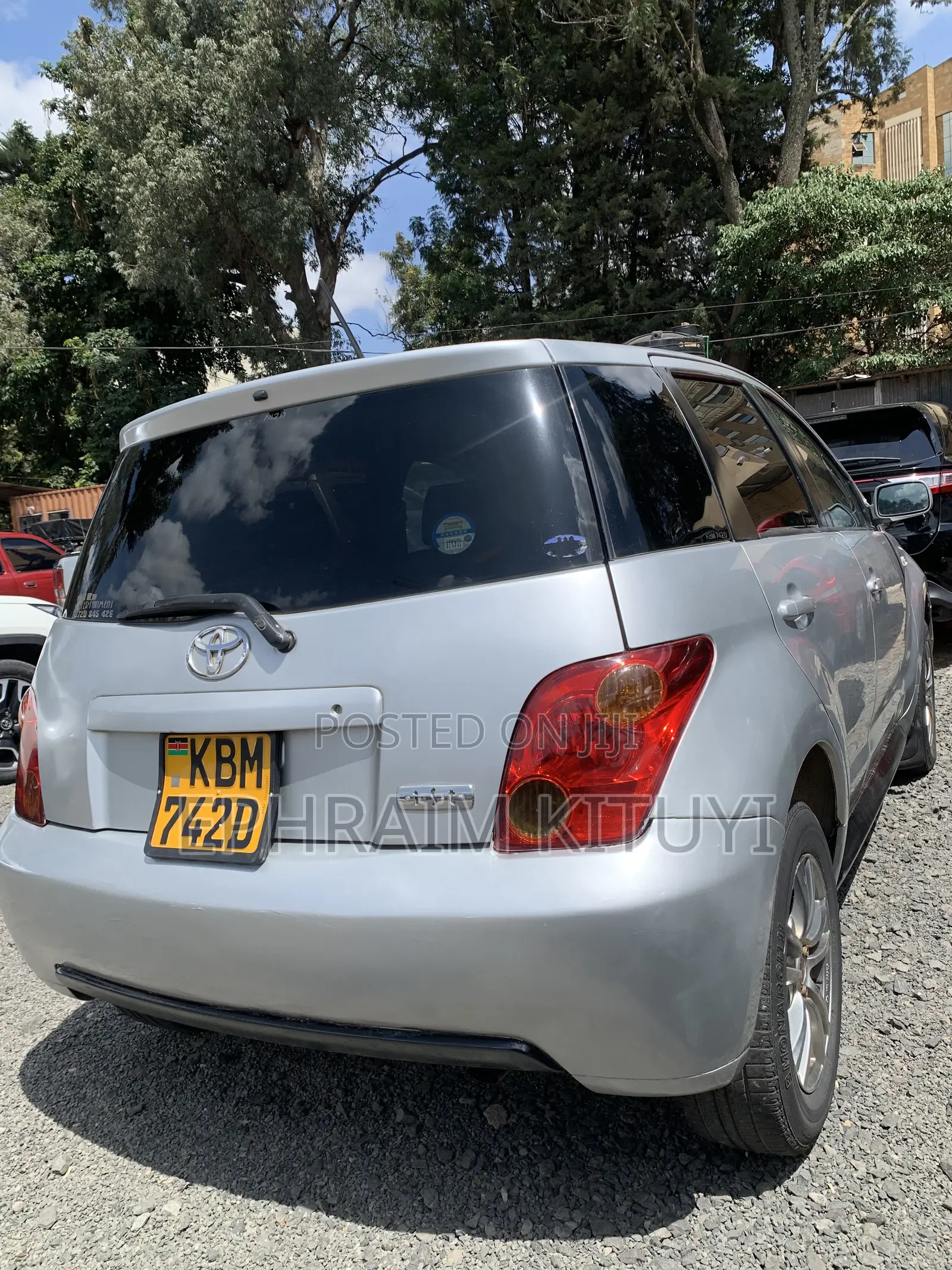 Toyota IST 2014 Silver