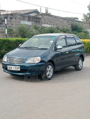 Toyota Nadia 2001 Blue