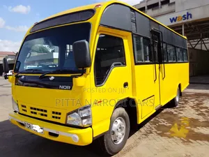 Isuzu NQR 2018 Yellow