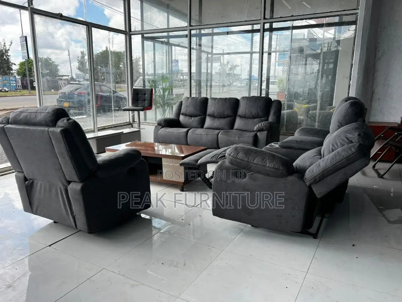 Luxury Recliner Sofa