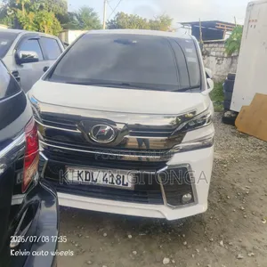 Toyota Voxy 2016 White
