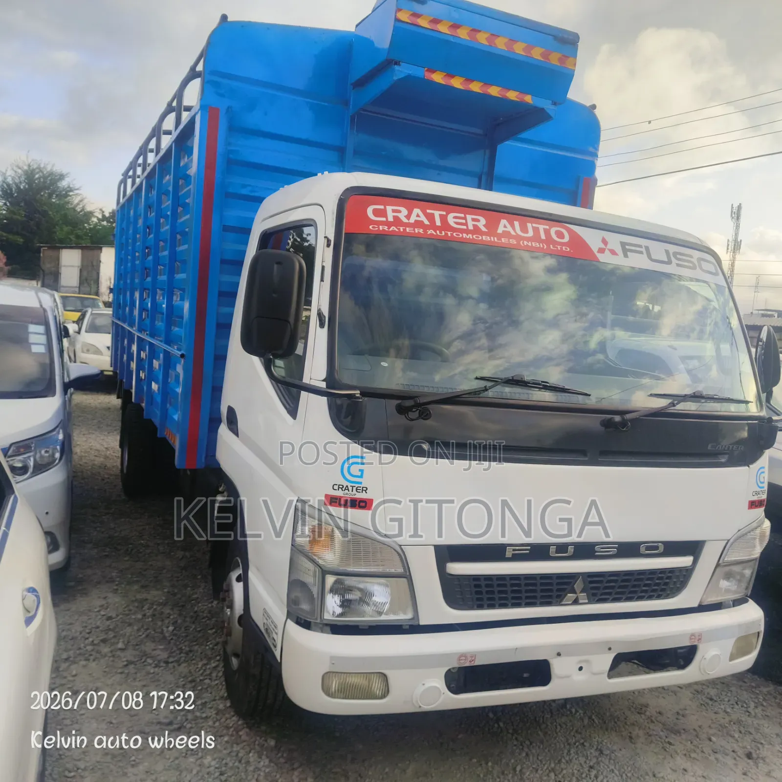 Mitsubishi Fuso Canter 2016 Blue
