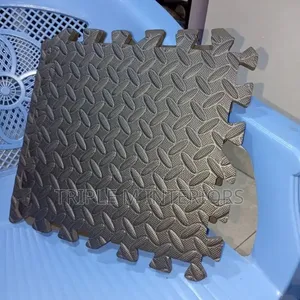 Black Interlocking Mat