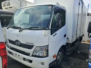 Toyota Dyna Dutro Freezer Body